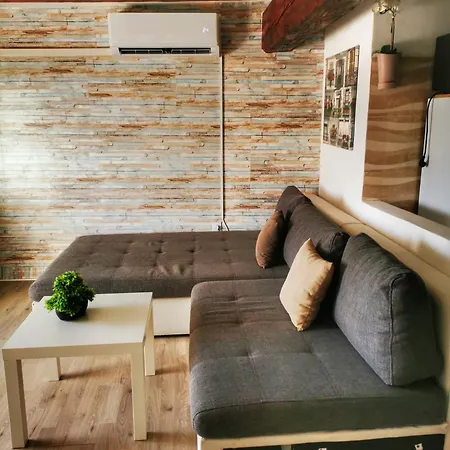 Attica Apartment Pola Esterno foto